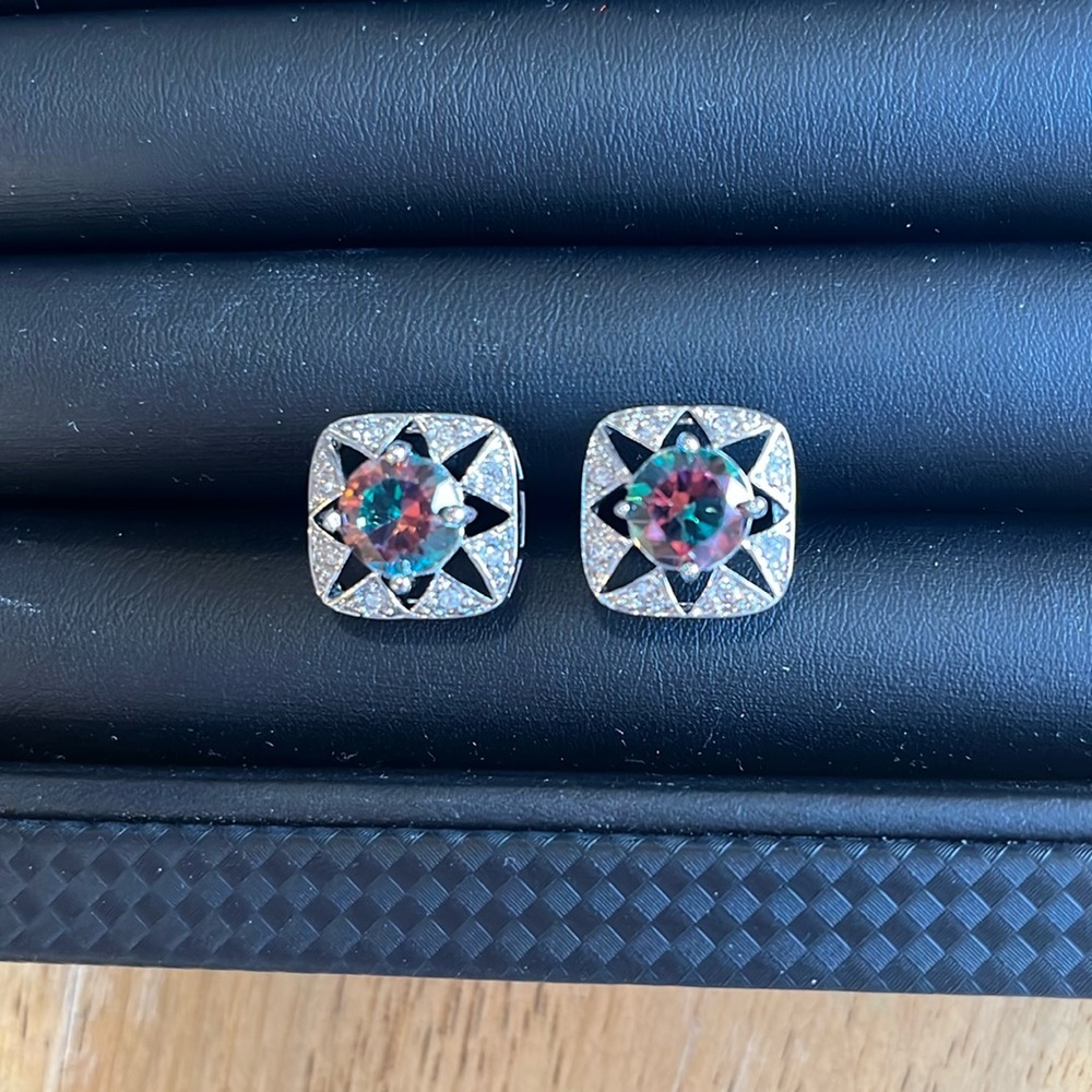 Cuff links